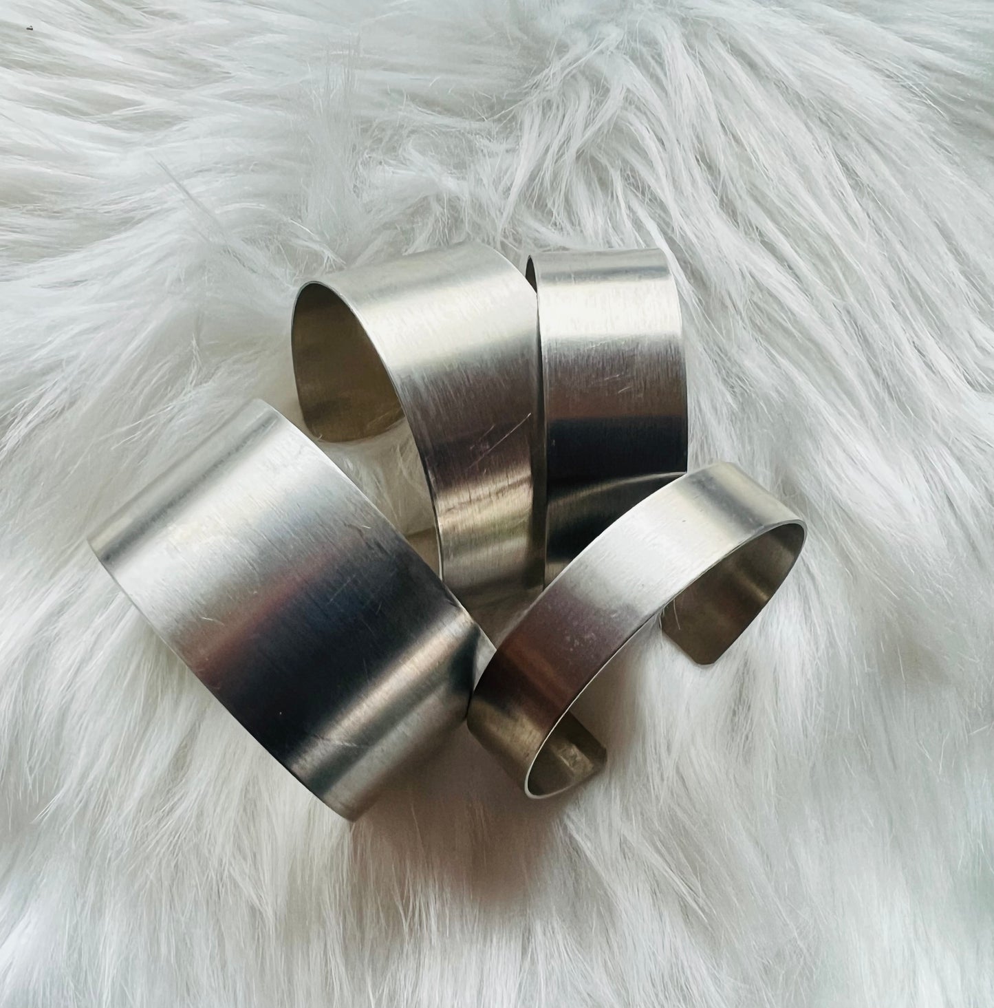 EasyCuffs